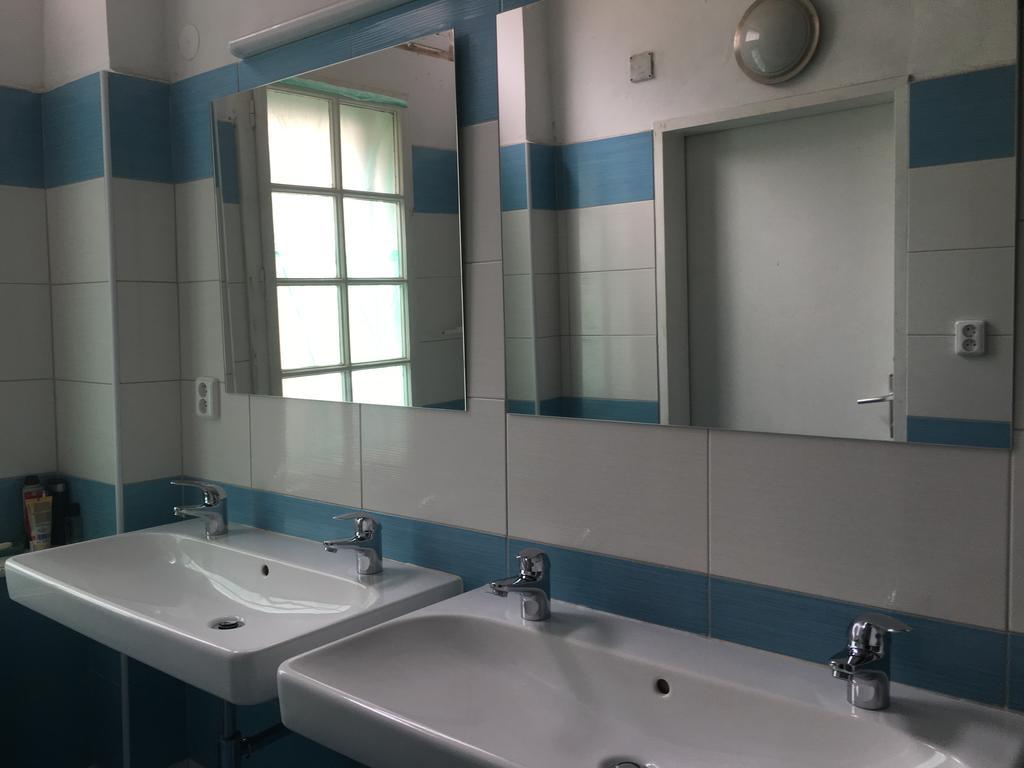 Chichilli Hostel Вена Экстерьер фото